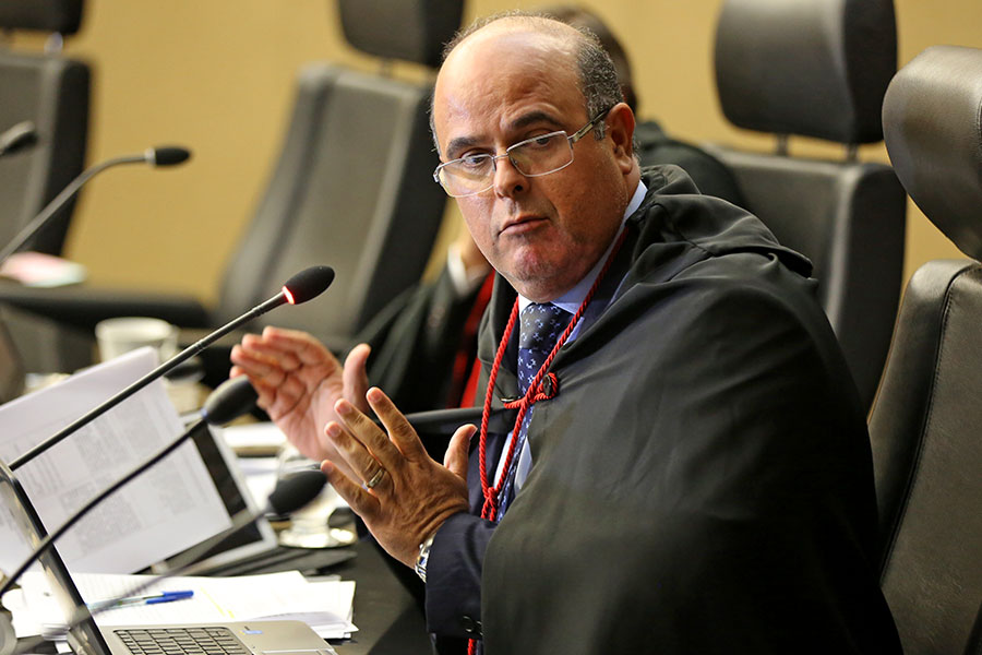 Desembargador Fernando Tourinho de Omena Souza