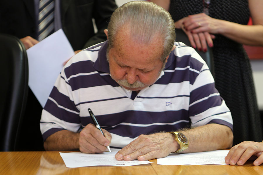 Antônio Cavalcante de Araújo, agricultor.     Foto: Caio Loureiro
