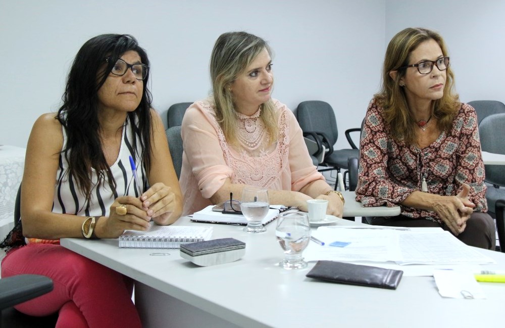 Luzia Rodrigues, Conceição Marques e Ana Valéria Pitta, do PCJE. 