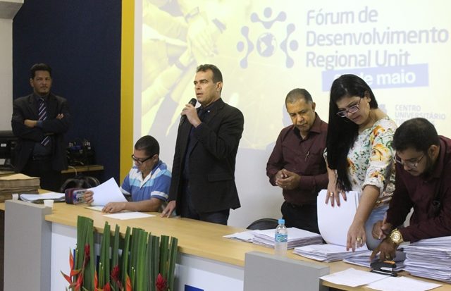 Juiz André Gêda conduziu o casamento coletivo