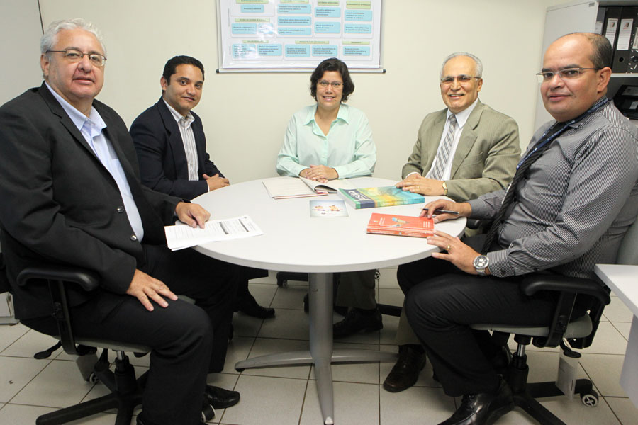 Alexandre Caiado, Clóvis Gomes, Catalina Velásquez, juiz Maurílio Ferraz e Marcondes Grace: gestão estratégica