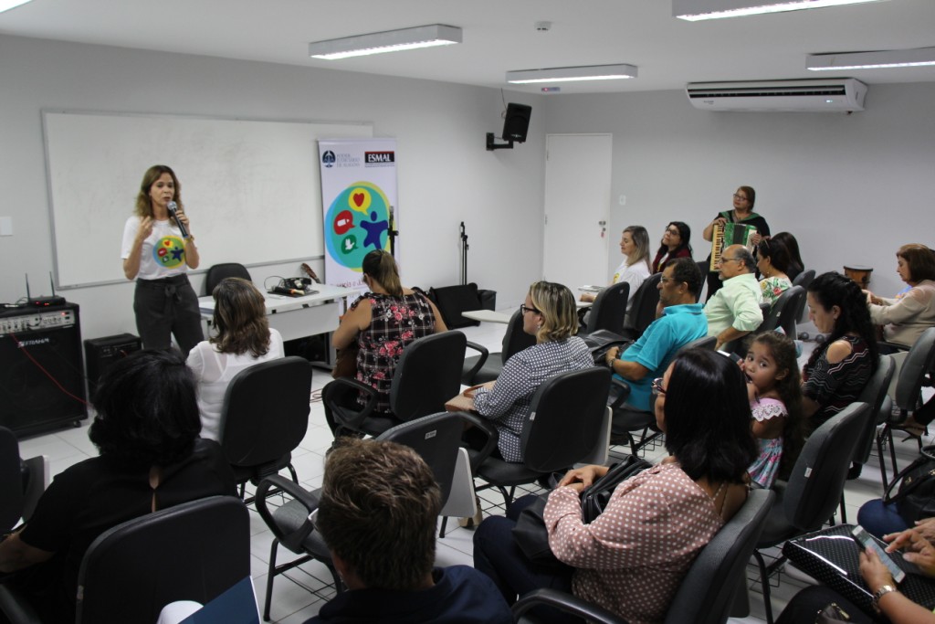 Ana Valéria Pitta, servidora do PCJE. 