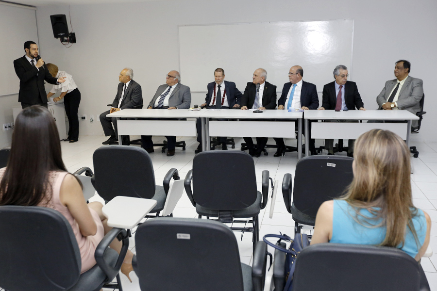 Juiz Eric Baracho foi o orador da turma.