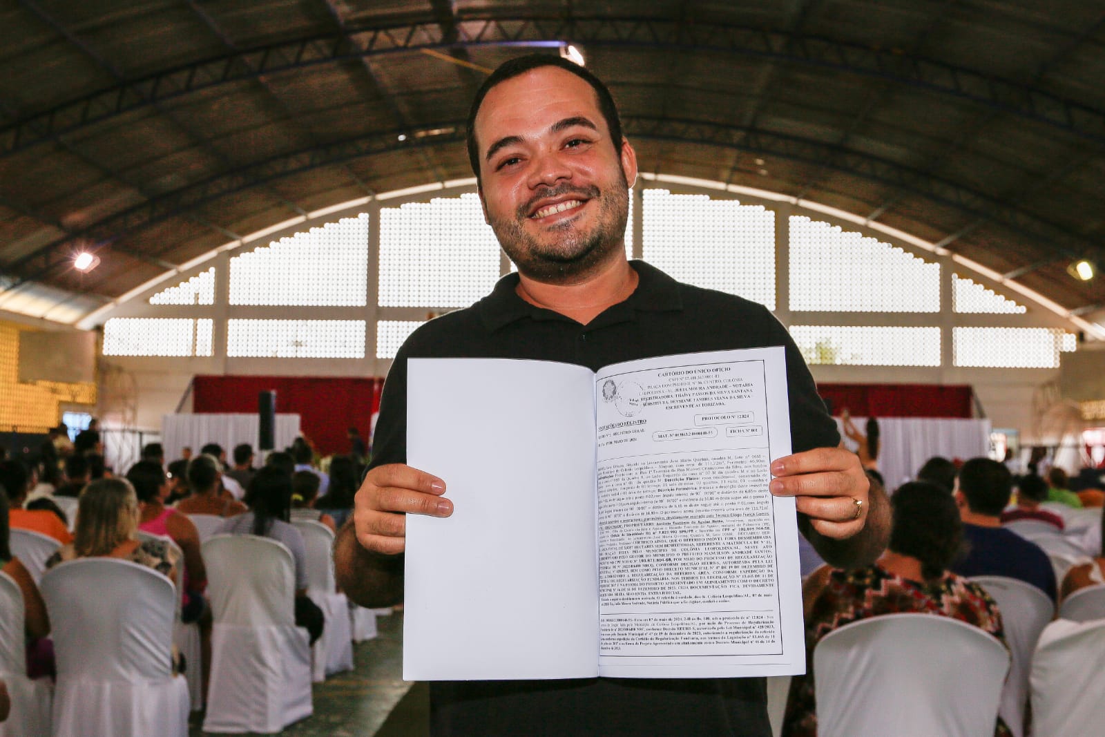 Antônio só tinha o recibo de compra e venda do imóvel.