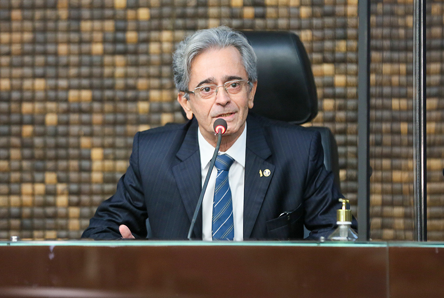 Desembargador Fábio José Bittencourt Araújo.