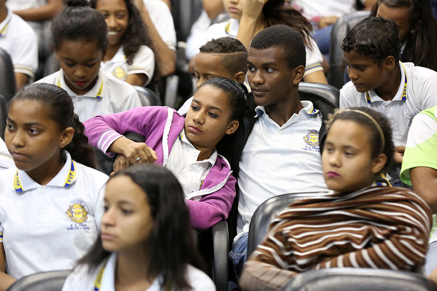 PCJE promove palestra sobre cultura do estupro para estudantes da rede pública.