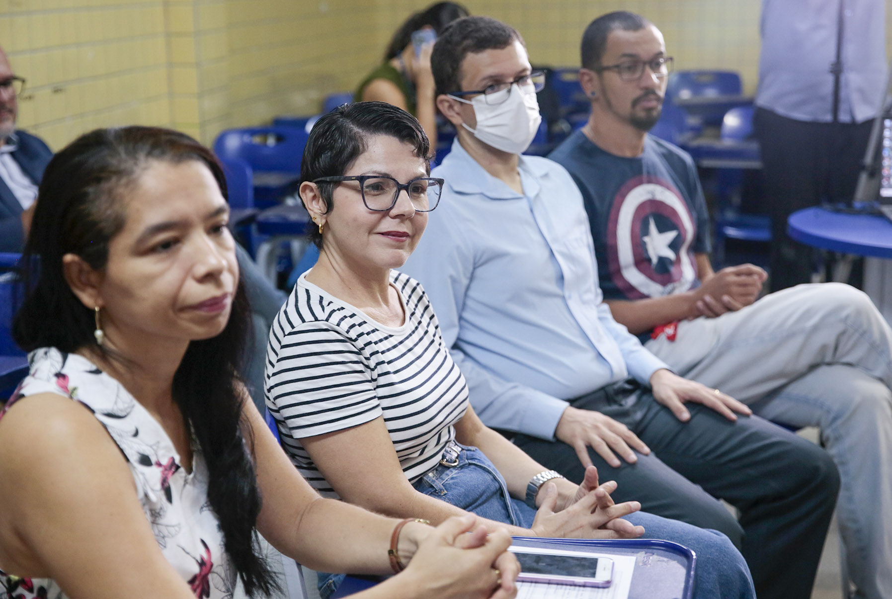 Justiça Restaurativa promove círculo com professores da Escola Mário Broad