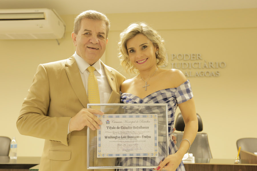 Washington Luiz e sua esposa, Karla Freitas.