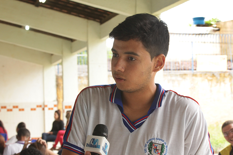Estudante Wendell Taffarel relatou casos de bullying na escola.