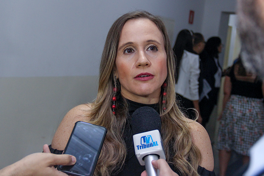 Juíza Juliana Batistela.