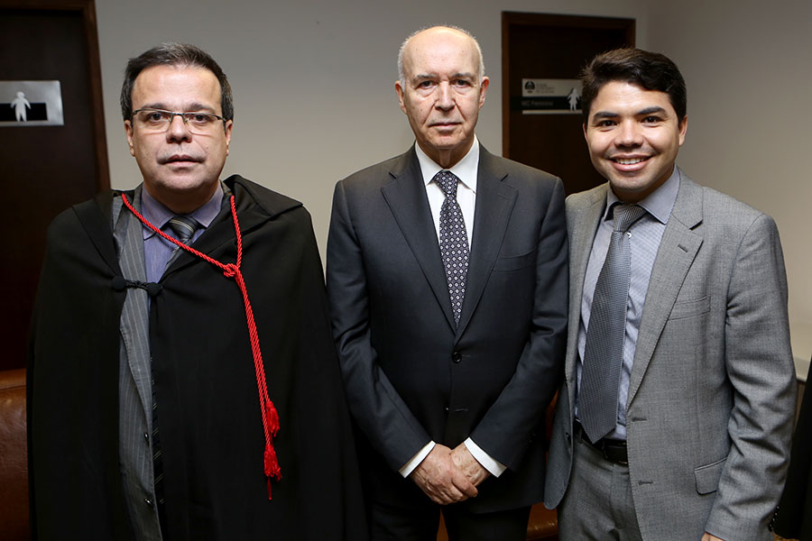 Desembargador Tutmés Airan, Canotilho e juiz Hélio Pinheiro.