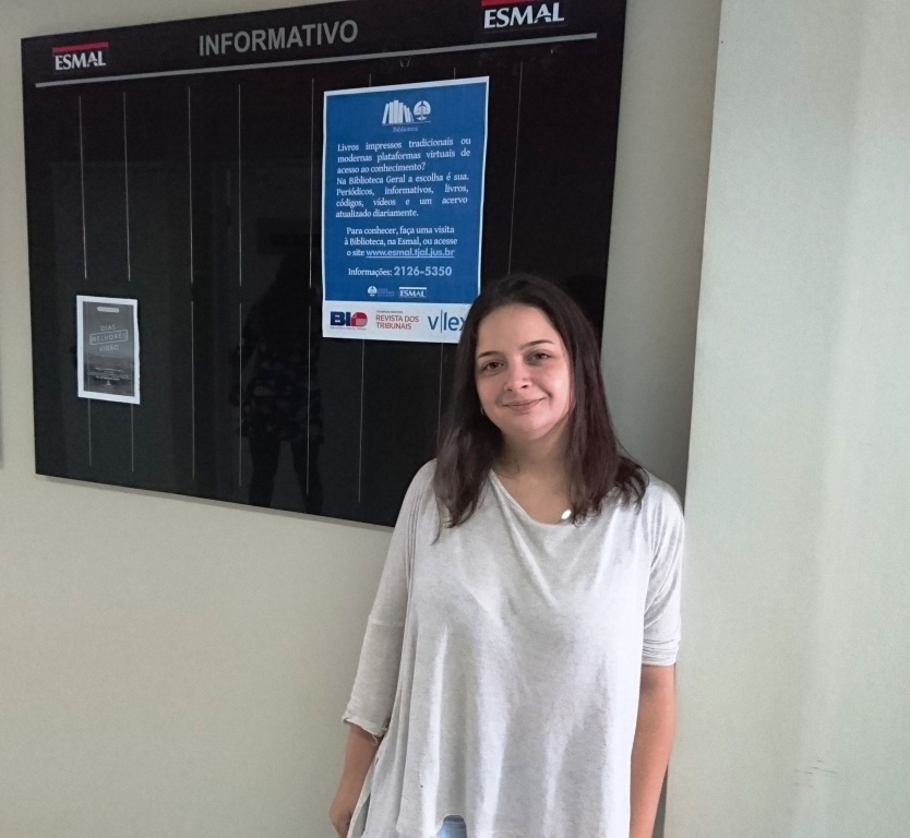 Bianca Kluppel acredita que a observação de conciliadores experientes irá  oferecer mais segurança para os profissionais em formação. 