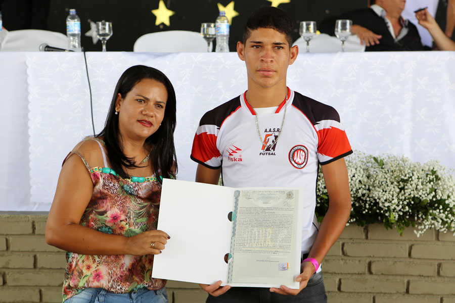 Entrega de títulos do Programa Moradia Legal II em Boca da Mata.