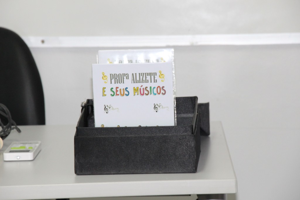 CD do grupo de jovens músicos. 