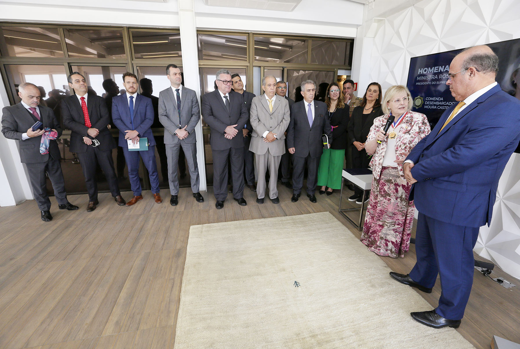Ministra Rosa Weber recebe do TJAL a Comenda Desembargador Moura Castro.