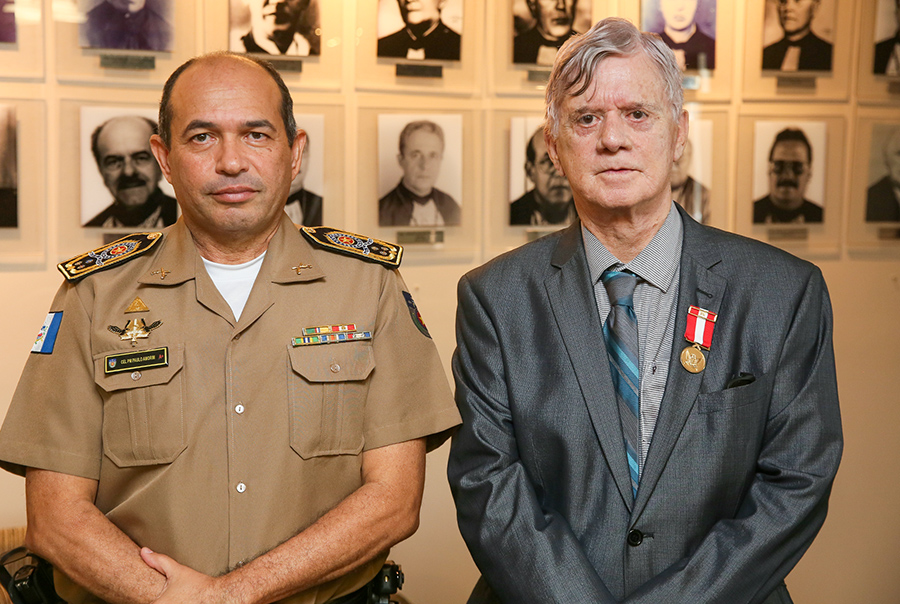 Comandante Paulo Amorim e presidente Klever Loureiro.