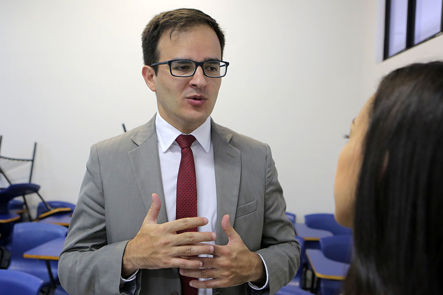 Novo magistrado Lisandro Suassuna.