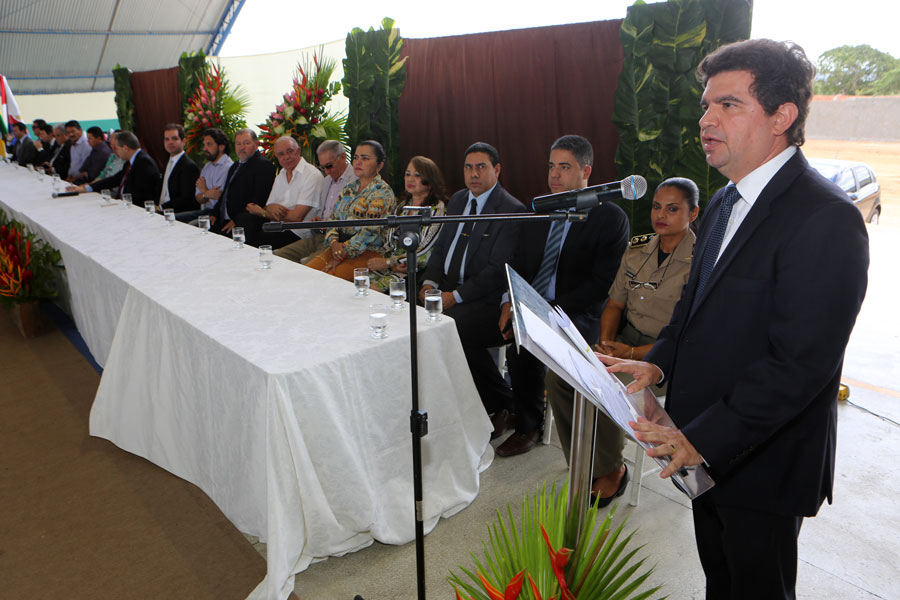 Coordenador do Moradia Legal II, juiz Carlos Cavalcanti.