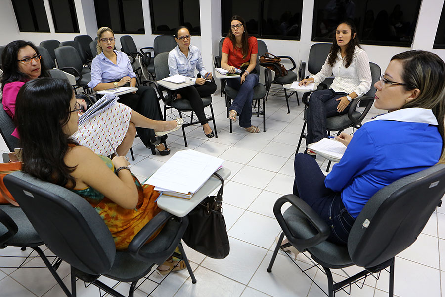Reunião na Esmal discutiu melhorias para a área da infância juventude. (Foto: Caio Loureiro).
