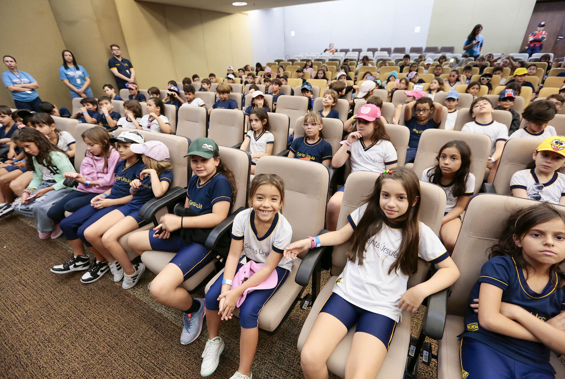 Alunos do Colégio Santa Úrsula aprendem de forma lúdica sobre o Judiciário.