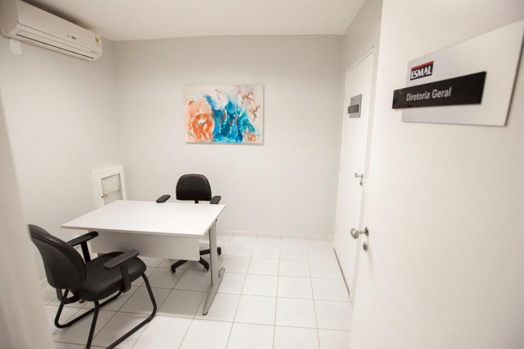 Sala de espera oferece mais conforto e organização para a Esmal. Foto: Itawi Albuquerque