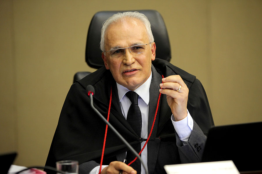 Juiz convocado Maurílio Ferraz