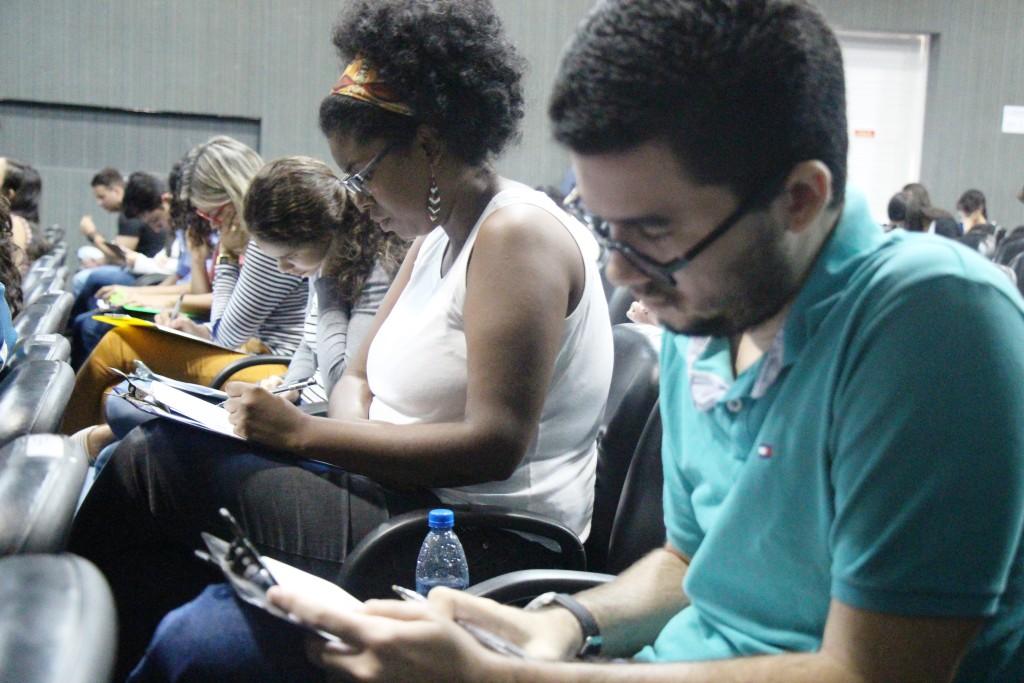 Estudantes participam de seleção para estágio em Arquitetura e Urbanismo