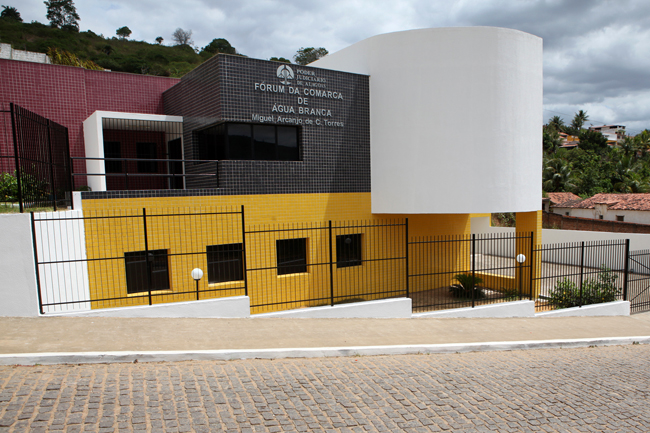 Fórum de Água Branca