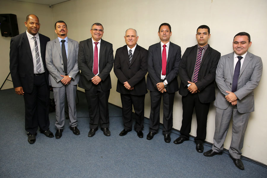 Desembargador Otávio Praxedes assume Governo do Estado.