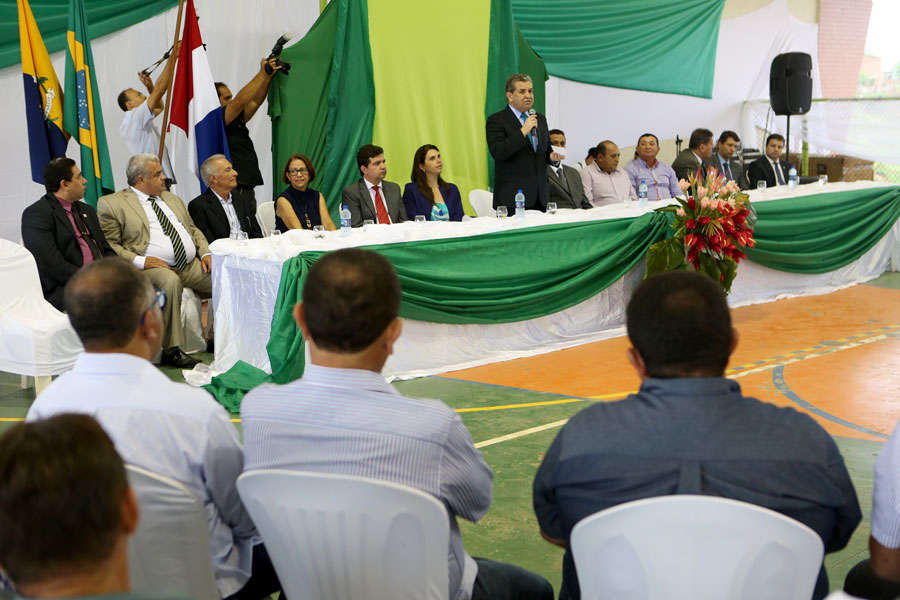 Entrega de títulos do Programa Moradia Legal II em Limoeiro de Anadia
