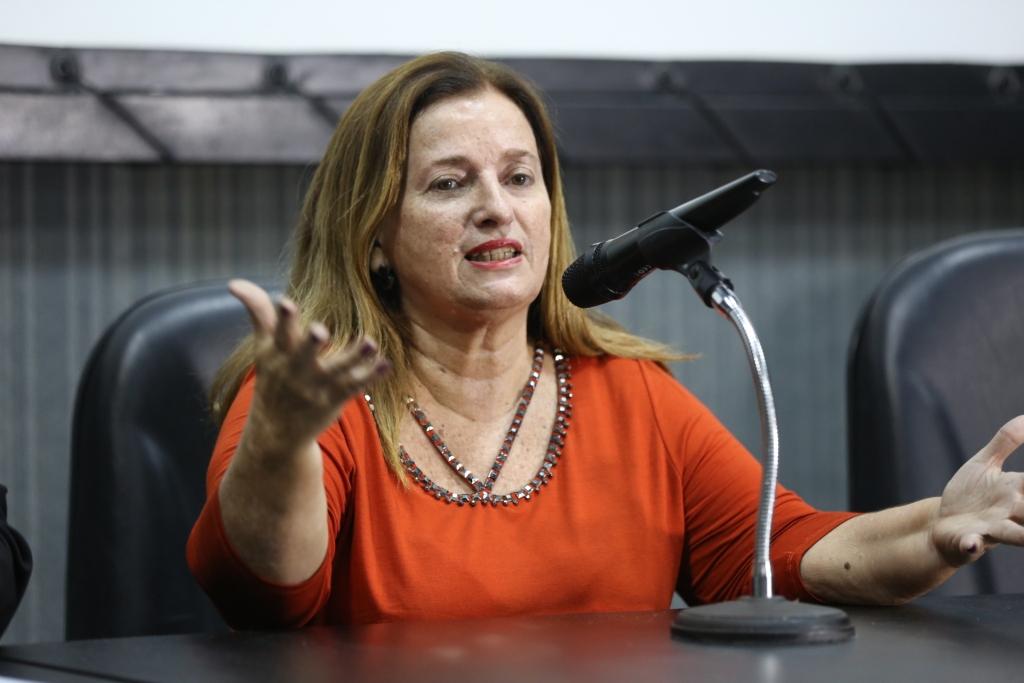 Noélia Costa, presidente do Fórum Permanente de Combate às Drogas.