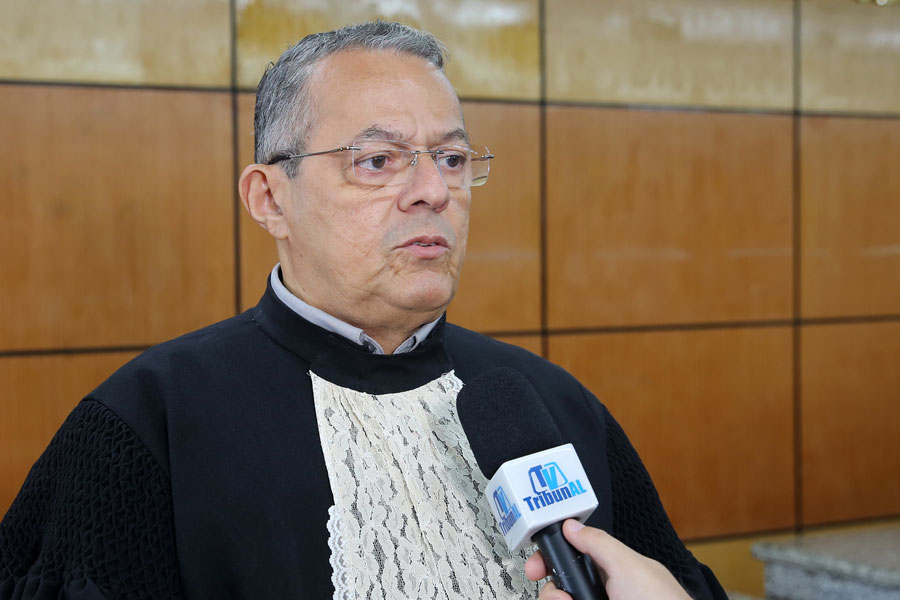 Juiz Jandir Barros Carvalho.
