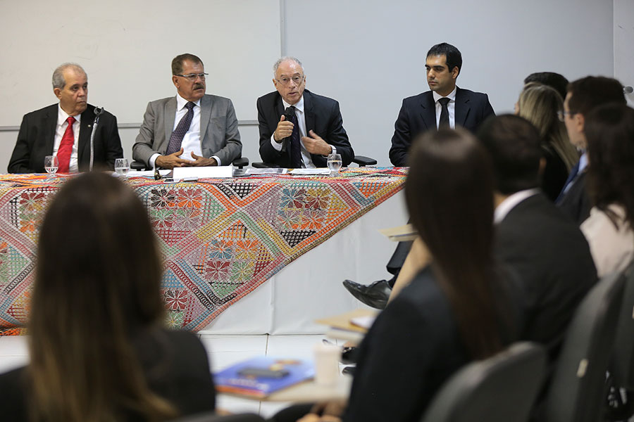 Desembargador Eládio Luiz da Silva Lecey, da Enfam. 