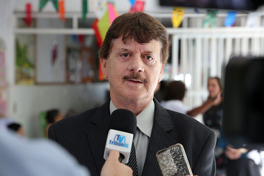 ﻿Projeto Servos entrega donativos à Associação Acolhimento Mãe das Graças.