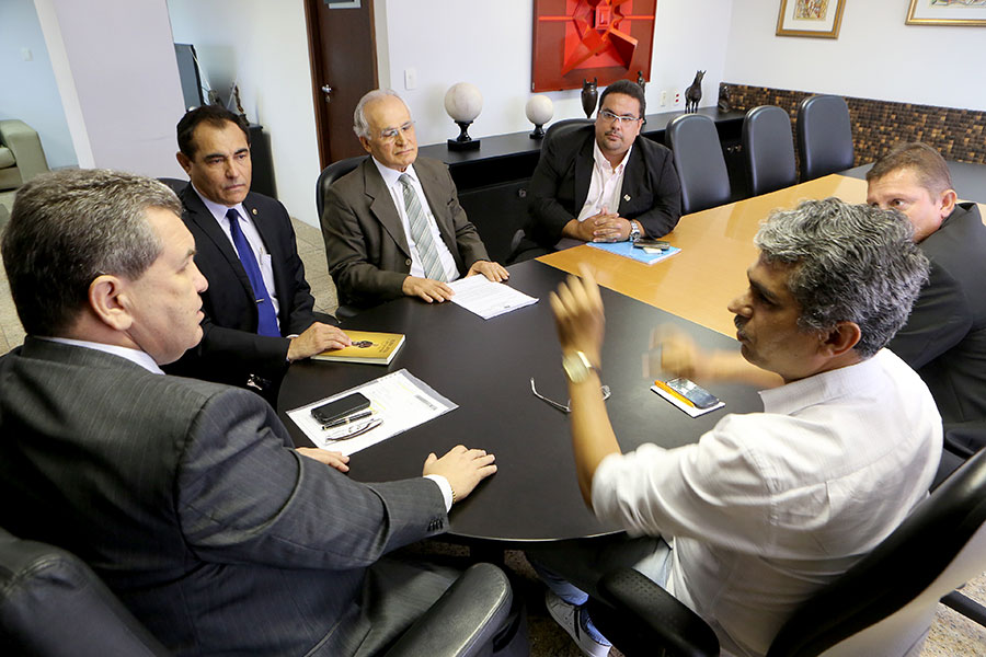 Reunião entre Washington Luiz e vereador Edvaldo Nascimento.