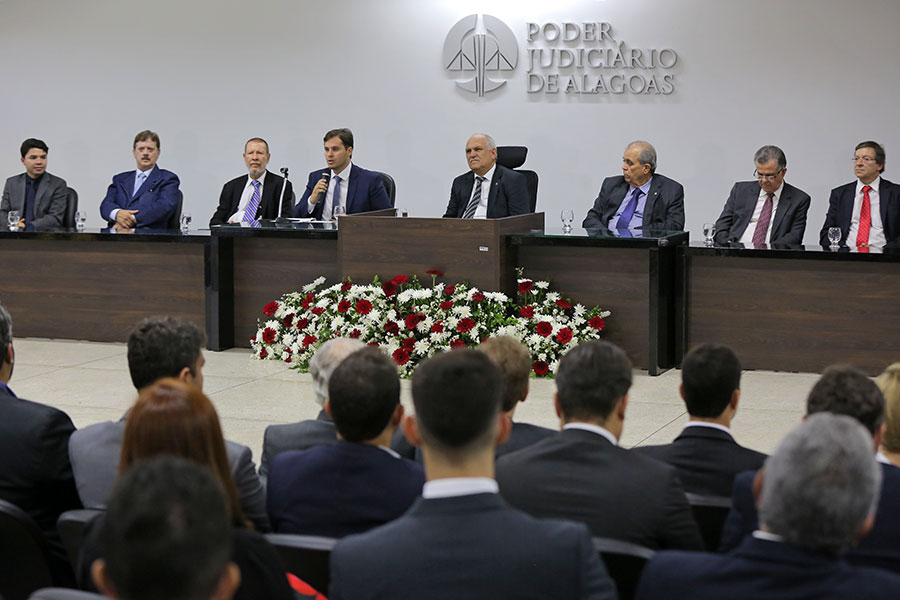 Cláudio Filho, prefeito do município de Marechal Deodoro.