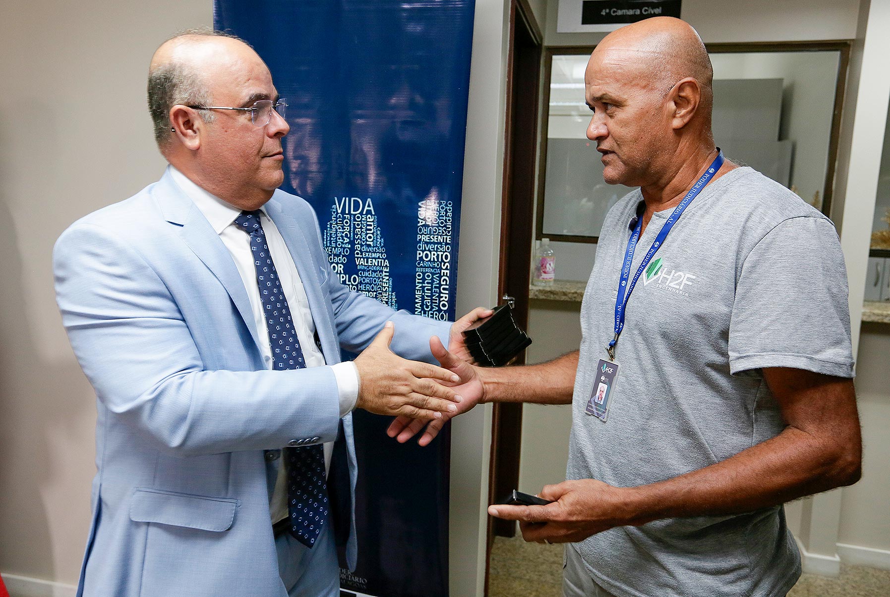 Presidência do TJAL homenageia servidores pais do Judiciário.