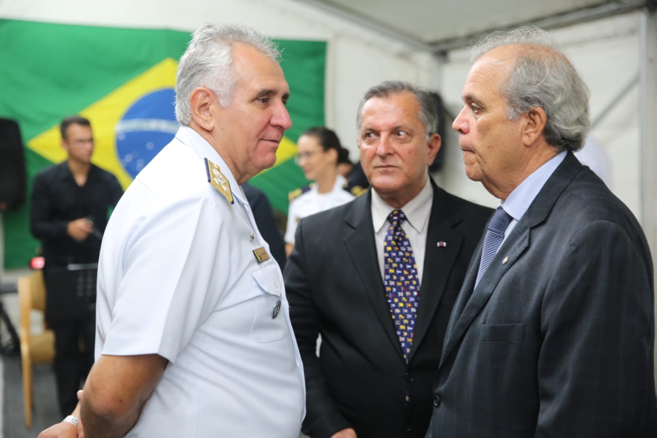 Vice-almirante Joése de Andrade Leandro e desembargador Celyrio Adamastor Accioly