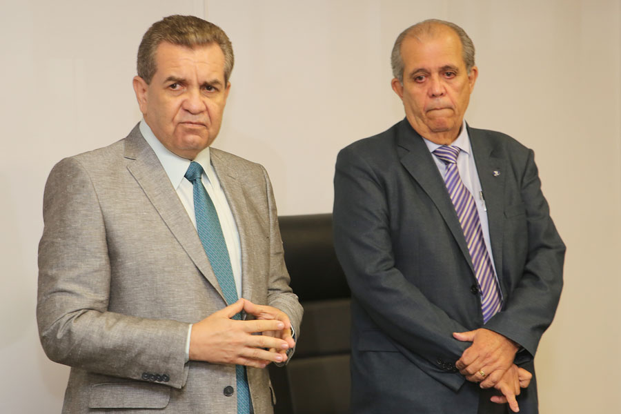 Desembargadores Washington Luiz e Celyrio Adamastor.