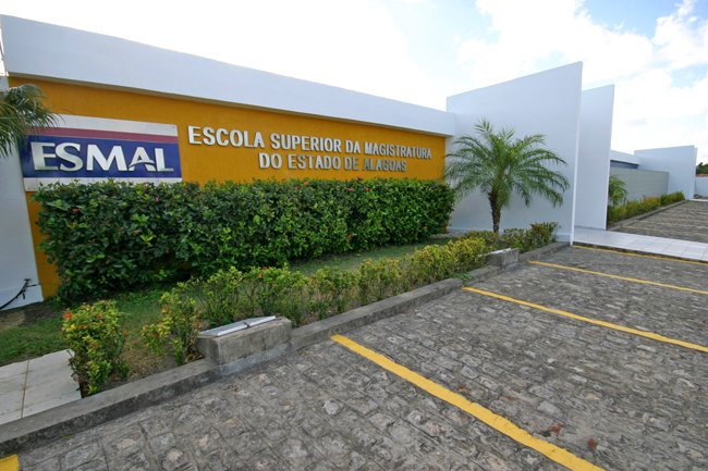 Escola Superior da Magistratura - ESMAL