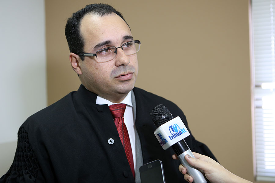 Advogado Sidney Peixoto.