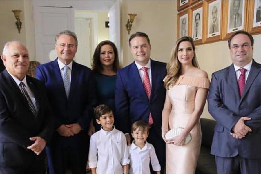 Otávio Praxedes, Renan Calheiros, Renan Filho, Luciano Barbosa e familiares. 
