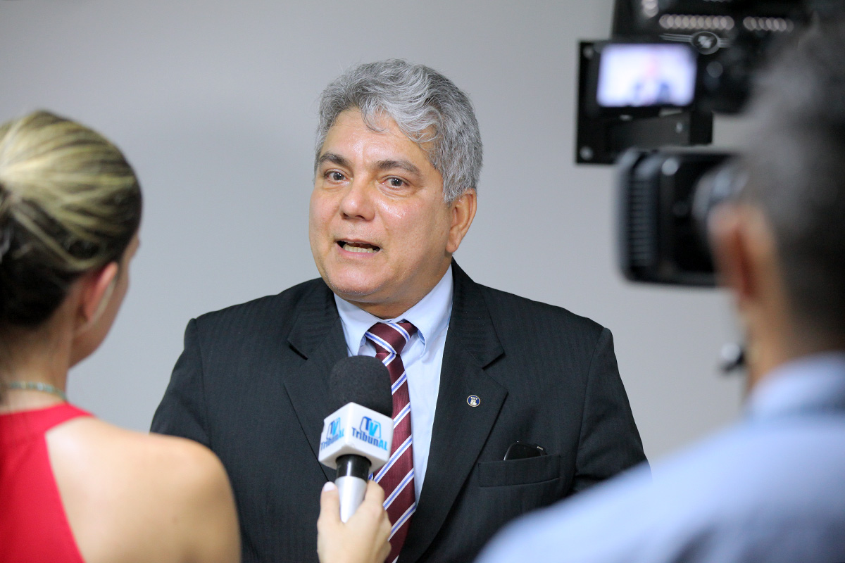 Magistrado Wlademir Paes em entrevista para a TV Tribunal. Foto: Itawi Albuquerque