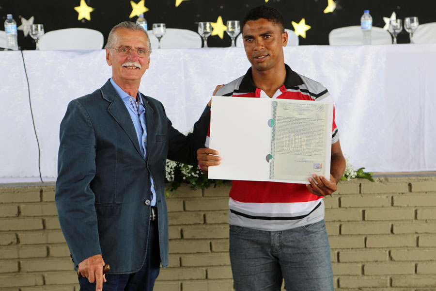 Entrega de títulos do Programa Moradia Legal II em Boca da Mata.