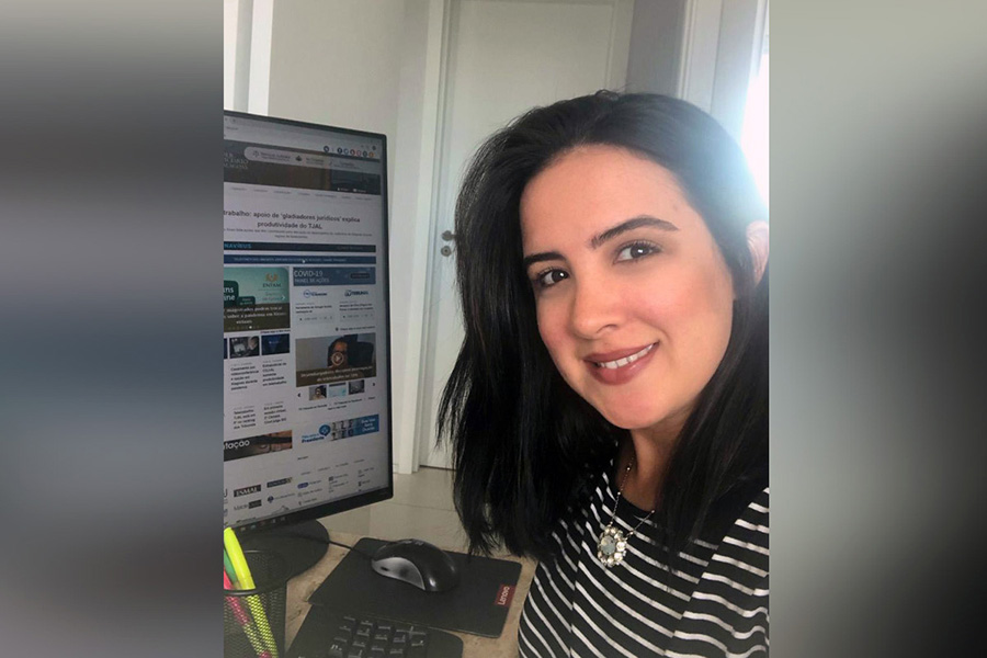 Carol Martins, servidora da Chefia de Gabinete da CGJ.