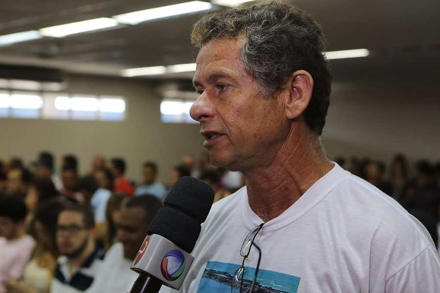 Edglemes dos santos, pai de Erick.