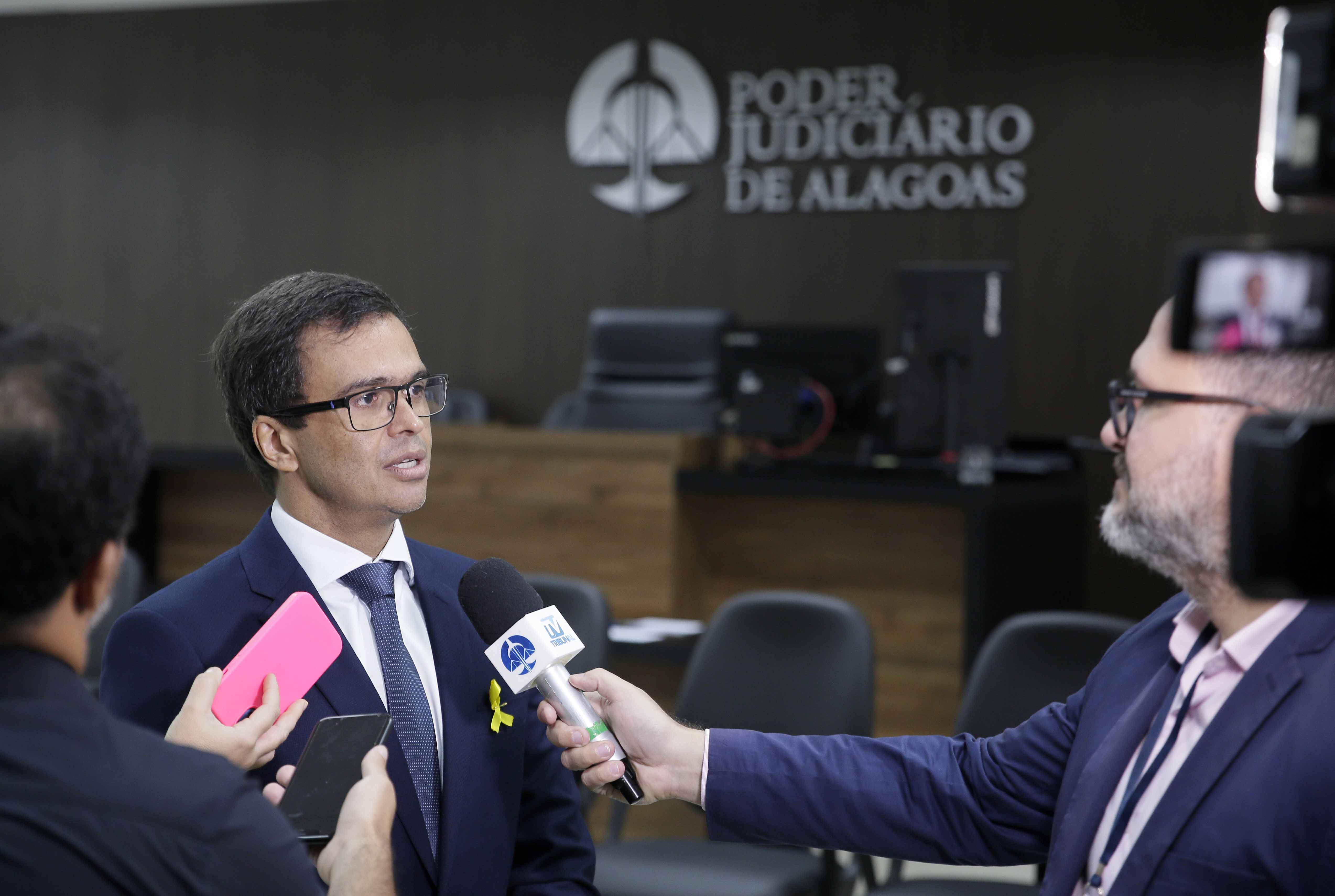 Judiciário entrega novo Fórum à população de São Luís do Quitunde.