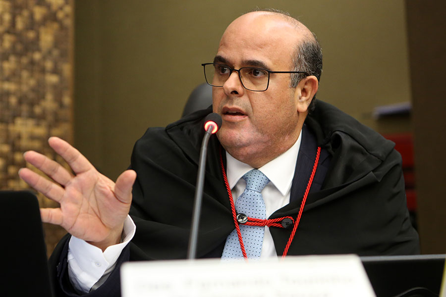 Desembargador Fernando Tourinho.