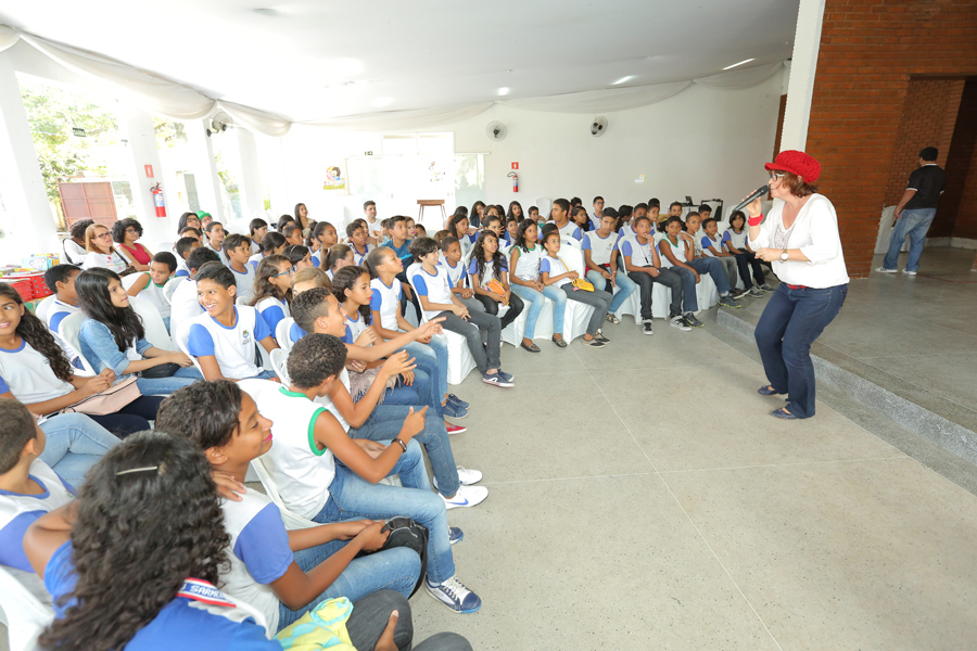 Contação de histórias. Foto: Itawi Albuquerque