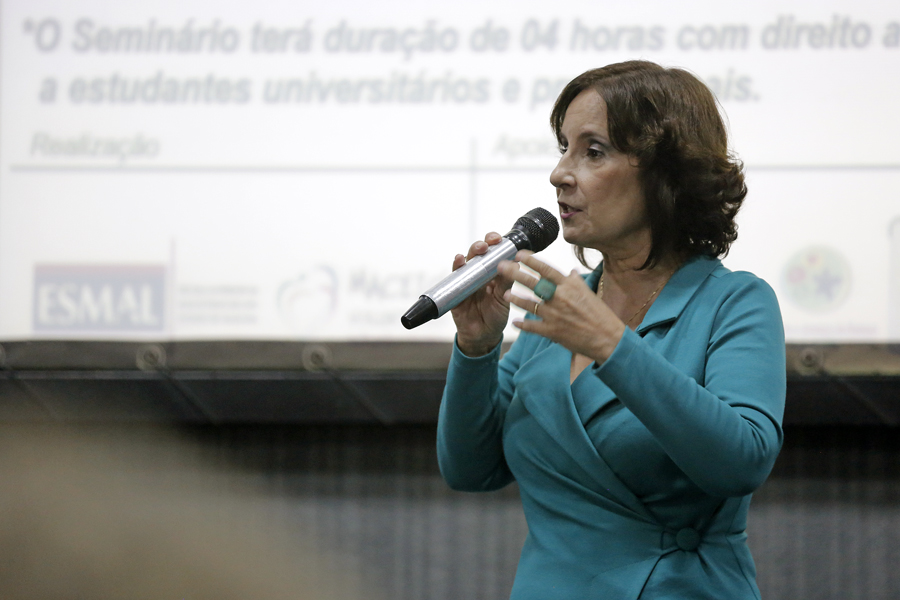 Maristela Pozitano, presidente do Maceió Voluntário. 